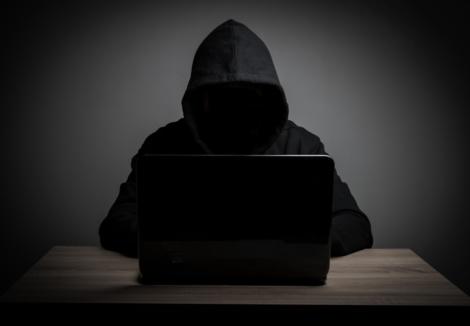 Tìm hiểu hacker là gì? họ là ai và tầm ảnh hưởng của hacker đến internet